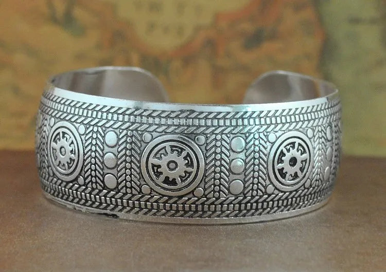 Pahar Cuff Tibetan-Style Silver Bangles