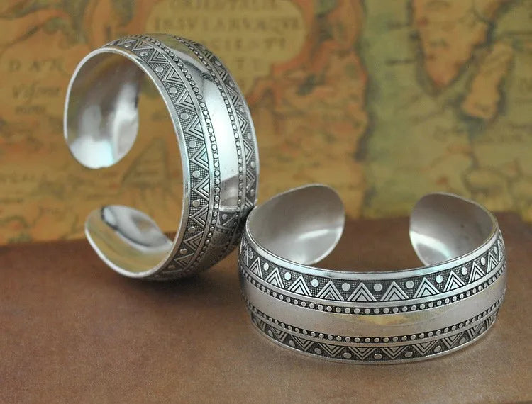 Pahar Cuff Tibetan-Style Silver Bangles