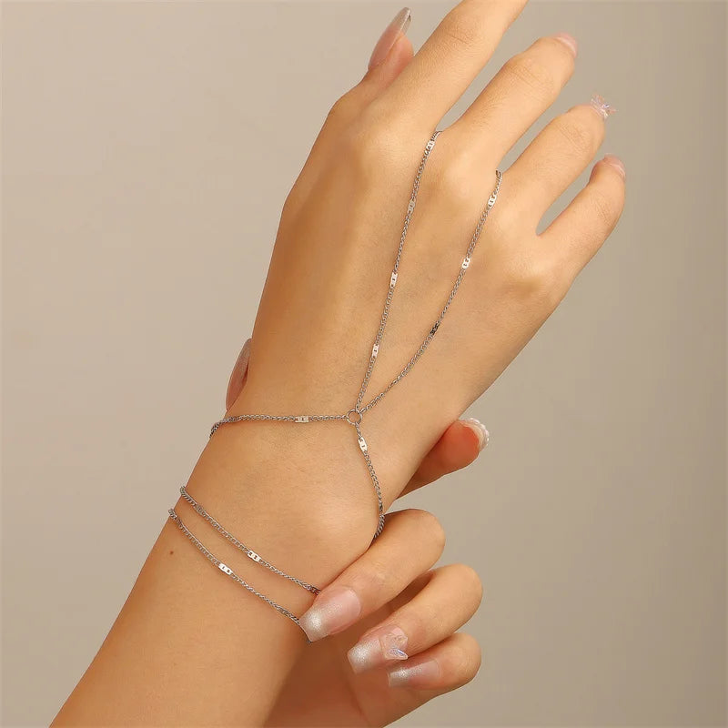 Nazuk Noor Hand Chain Ring